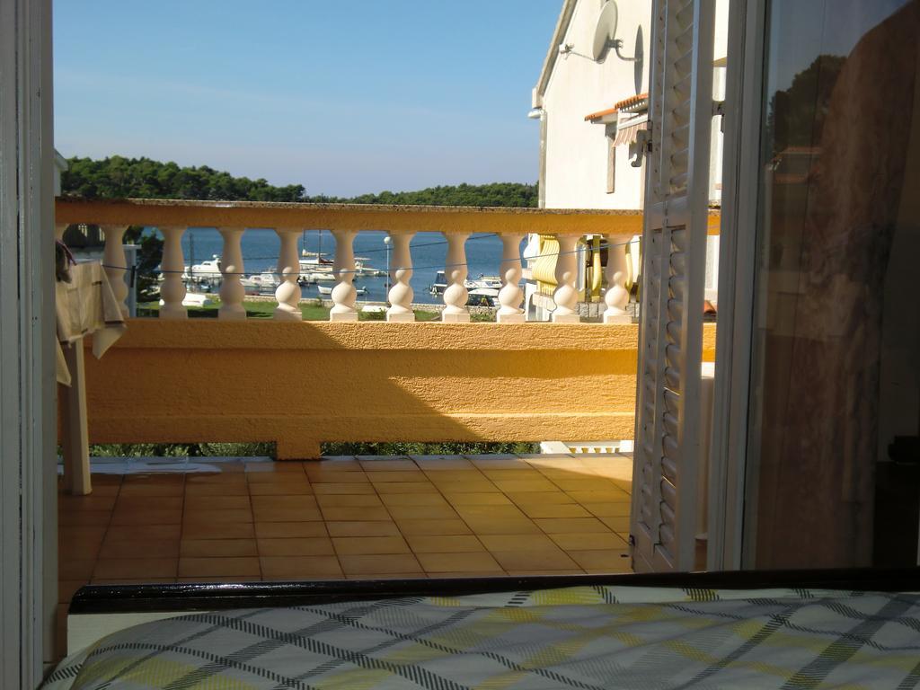 Guest House Sandra Rab Town Zimmer foto
